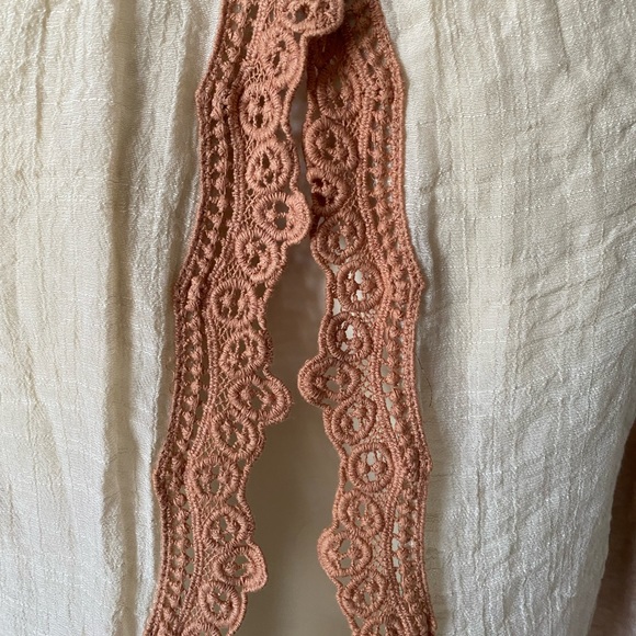 BKE Gimmicks Lace Cold Shoulder Open Back Henley boho women’s size S - Picture 9 of 15